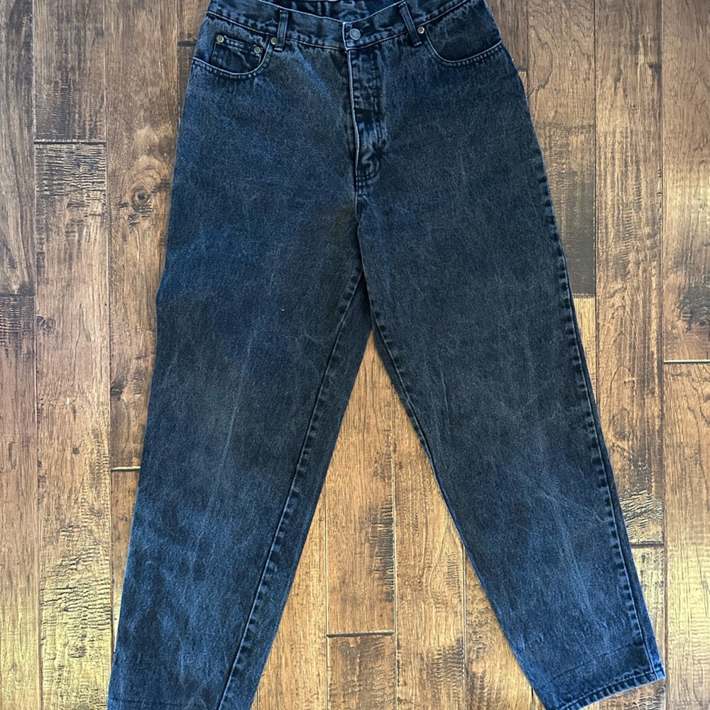 Woman’s New Frontier Classic Black Jeans